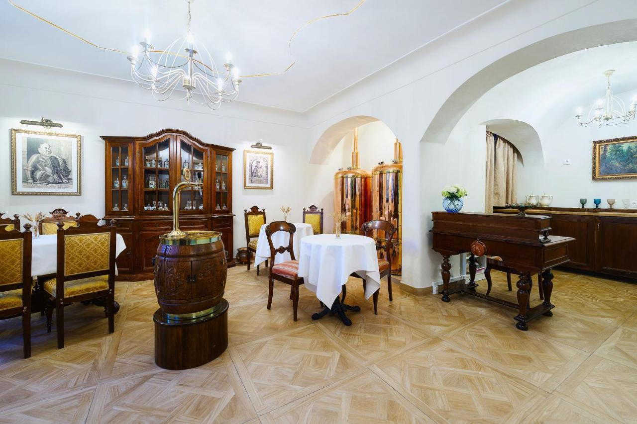 Spa Beerland Chateaux - U Zlate Hrusky / At Golden Pear Prag Exterior foto